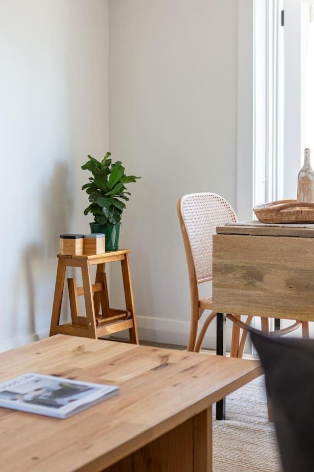 Little Tuscany - Vintage Elegance In Paddington Apartment